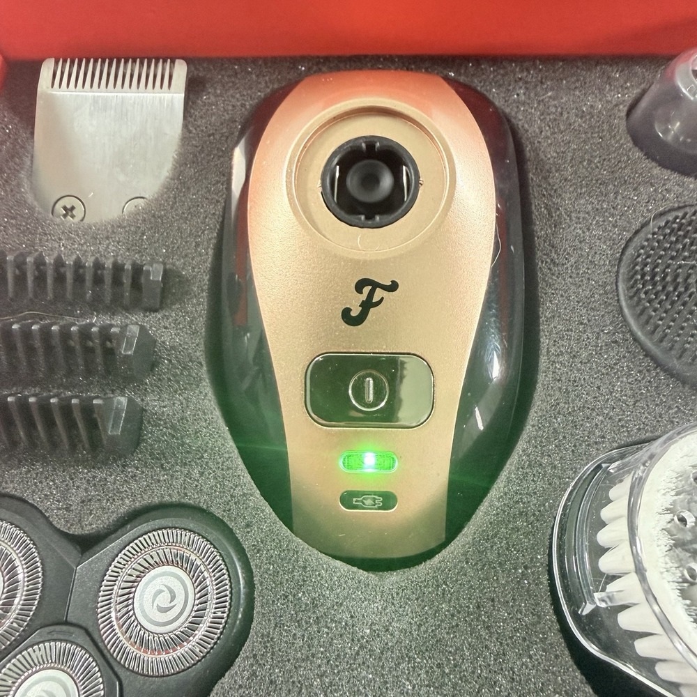Freebird Flex Series Men's Shaving Kit Electric Rotary Shaver Trimmer - Picture 5 of 14
